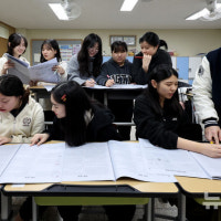 수능 이후 서울 학군지 아파트 거래 활발…대출규제에도 가격 상승