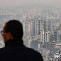 서울 아파트 낙찰 진행건수 30% 감소…강남은 인기 여전