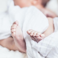 11개월 아기 아파트 24층 추락사…친고모, 현행범 체포