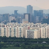 서울 아파트값이 전국 집값 끌어올렸다… 7개월 만에 상승 전환