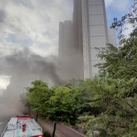 아파트 지하주차장서 전기차 폭발 화재…5시간 만 초진