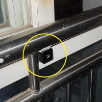 아파트 복도 의문의 ‘몰카’ 발견…“외부인 소행?” 불안