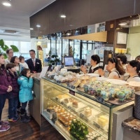 ‘커피 한잔’이 빚은 기적, 25억원을 기부했다