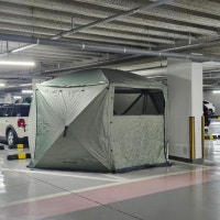 게임기 사서 쫓겨났나…아파트 주차장에 텐트치고 생활한 민폐 주민