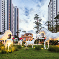 프라이빗 영화관에 요트투어까지···“강남서도 이런 아파트는 못봐”