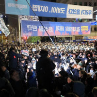 부동산시장 뒤덮은 ‘계엄 후폭풍’…매수 심리 ‘꽁꽁’ 정부 정책동력...