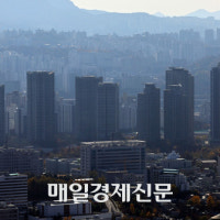 “집 보러 아무도 안 와요”…서울 아파트 매매량 4개월 연속 곤두박질