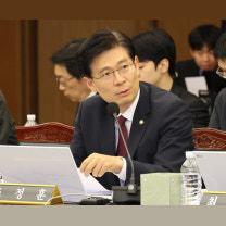 “현금 부자만아파트살 수 있는 서울”…대출규제 정책 직격한 조정훈