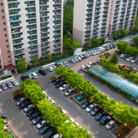 아파트 주차장 향해 쇠구슬 쏜 10대…차량 10대 파손