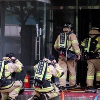 목동 아파트 화재... 소방관 14명 부상