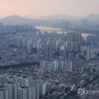 치솟는 서울 집값에...