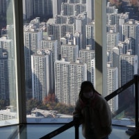 전국 전세시장 찬바람, 18달 만에 하락 전환…서울 매매가는 보합세