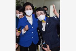 박영선·김진애 "근로자의날 '노동절'로 바꾸고 공무원도 쉬게끔"