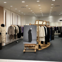 EENK, 신세계 센텀시티점 첫 百매장