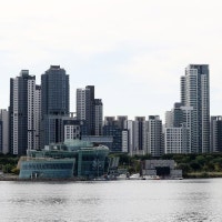 ‘평당 2억원’ 넘은 아파트 처음 나왔다…반포 래미안 원베일리 신고가