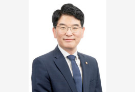 민주당, 박완주 의원 제명… 또 ‘성비위 악몽’