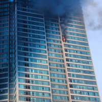 서울 용산구 고층 아파트 화재…큰 부상자 없이 100분 만에 완진