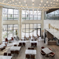 요즘 아파트에선 2만 평 정원 보며 365일 바뀌는 뷔페 3식 나온다