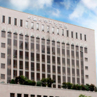 흡연구역 순찰시키며 “개처럼 짖어”…아파트 입주민의 경악할 ‘갑질...