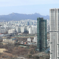 입지 좋은 서울 대형 아파트는 ‘금값’…성동·용산서 연일 신고가 거...