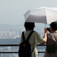 부동산 거래액 100조원 돌파… 아파트 거래량 가장 큰 상승