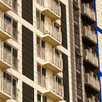 “갑자기 추락”…20대女, 남친과 다툰 뒤 아파트서 떨어져 사망