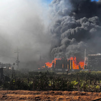 인천 공장 큰불, 30개동 태우고 잡혔다