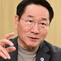 유정복 인천시장 “바이오·항공 등 6대 전략산업 중심… 지속가능한 인...