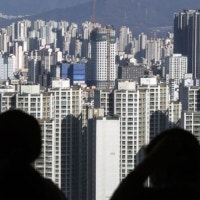 대출규제·尹계엄에 부동산 발길 '뚝'...지역별 양극화도