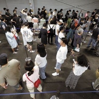 아파트 모델하우스 장사진… 분양시장도 활기