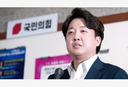 이준석 "윤핵관 핵심은 삼성가노"…경멸하듯 장제원 때렸다