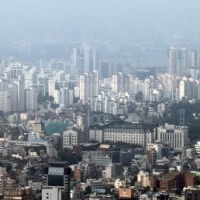 부동산, 수도권 '아파트'만 뜨겁다…상가·지방은 아직도 ‘냉골’