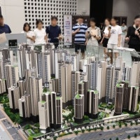 서울 아파트값 주춤한데 청약은 활활…정부, '줍줍' 청약 손 볼듯