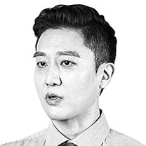 日 '로또 아파트'에서 무슨 일? 몰려든 중국인에 커지는 반감 [정원석의...