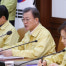 [속보] 문 대통령 “코로나19 대응 ‘심각’ 단계로 올리겠다”