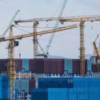 아파트 시행사 판 벌이고, 금융사 이자장사…부실 땐 세금 부어