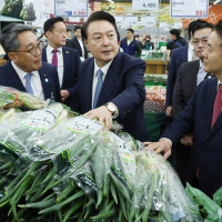 런종섭·칼상무·대파값…윤석열, 민심 들끓자 ‘총선 무력화’ 노렸나