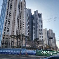 두달 남은 재개발 아파트 입주 '파란불'
