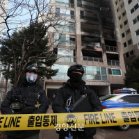 ‘성탄절 비극’ 도봉구 아파트 ‘담배꽁초 화재’ 낸 70대, 금고 5년