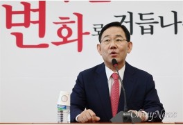 '주호영 vs. 이용호' 양자 대결? 꺼지지 않는 원내대표 추대론