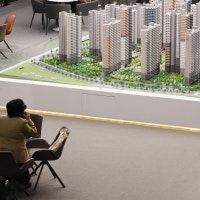 안 팔리는 지방 악성 미분양 아파트 사겠다는 정부