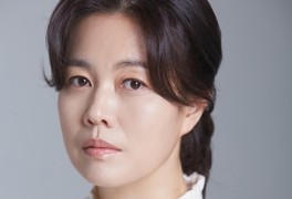 김정영, 50대 여배우 불륜 루머에 법적대응(공식)