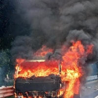 열대야에 아파트 정전...음주 차량 전복 사고