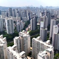 서울아파트 값 더 뛰고, 거래 급증...가을엔 '8.8 대책' 효과?