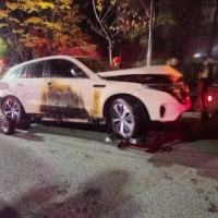 충남 아산 아파트 지하주차장서 또 벤츠 전기차 화재...790여 세대 긴급...