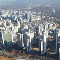 서울·수도권 아파트값 상승 멈춰...28일 금리 결정