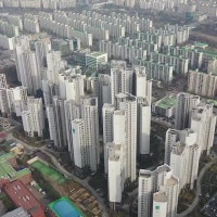 서울 아파트로 몰리며 전세가 1년 내내 상승…“비아파트 대책 필요”