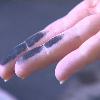 여전한 분진에 복구 공사는 진행중…전기차 화재 아파트, 지금은?