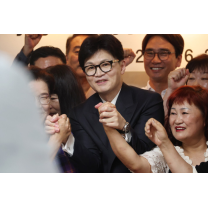 한동훈, 장제원 前지역구 방문 순연…TK 이어 PK도