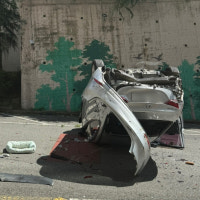 아파트 주차장서 승용차 10m 아래로 추락…4명 부상